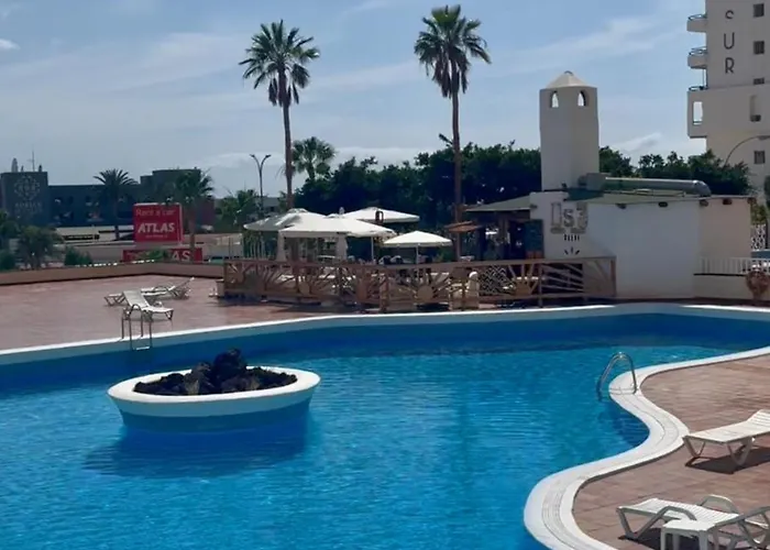 Kristine Nicole Club Paraiso Seaview * プラヤ・パライソ