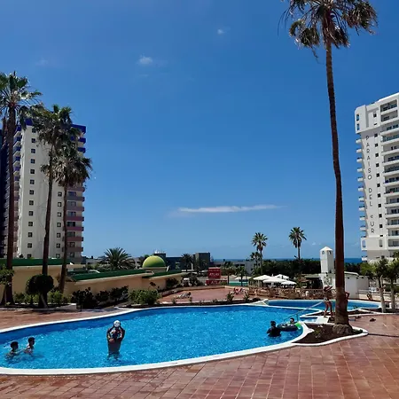 Kristine Nicole Club Paraiso Seaview *